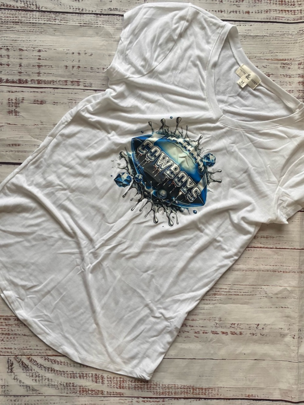Women’s White Dallas Cowboys Graphic V-Neck Football Tee Size Medium